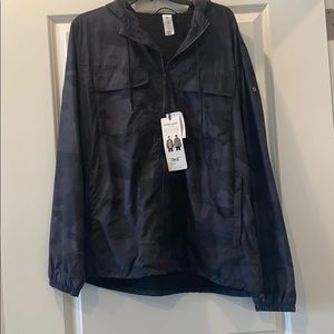 Black camo Alo Yoga rain jacket-Men’s